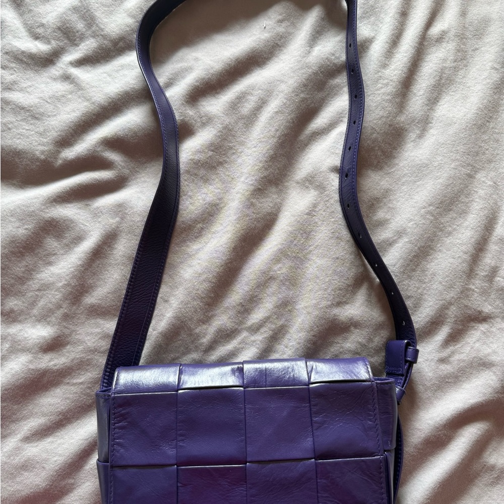 Elegant Purple Bottega Veneta Crossbody Bag